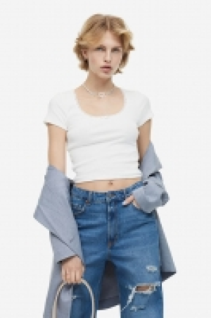 Baumwollshirt mit Spitzenbesatz CHF 8.95