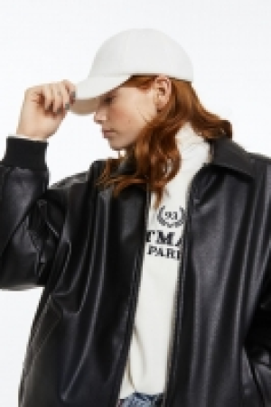 Cap CHF 9.95