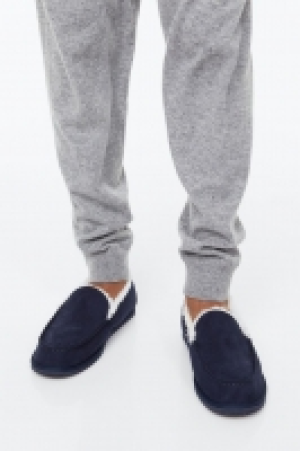 Slipper mit Teddyfutter CHF 12.95