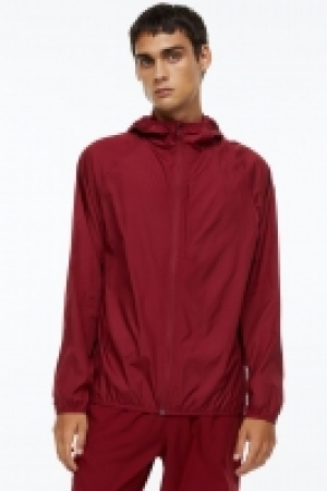 Sport-Windjacke Regular Fit CHF 24.95
