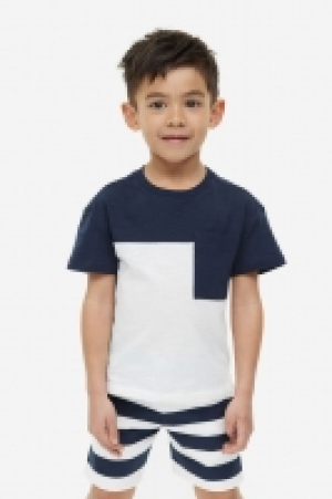 2-teiliges Set mit T-Shirt und Shorts CHF 12.95