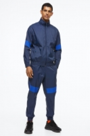 Wasserabweisende Sporthose CHF 22.95