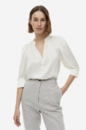 Bluse mit Stehkragen CHF 19.95