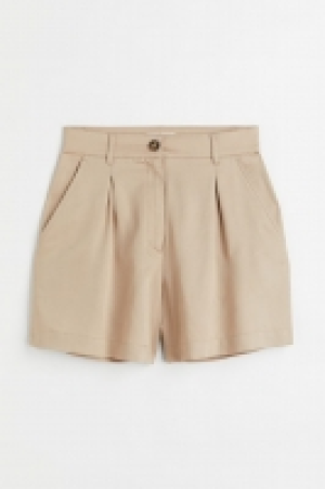 Chinoshorts aus Lyocellmix CHF 24.95