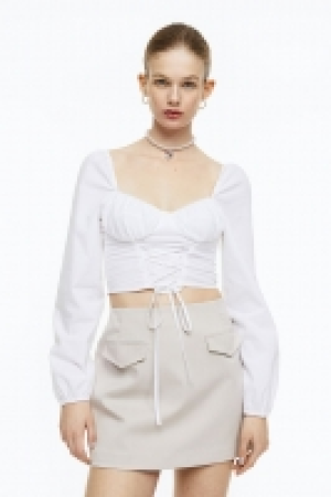 Popelinebluse mit Schnürdetail CHF 9.95