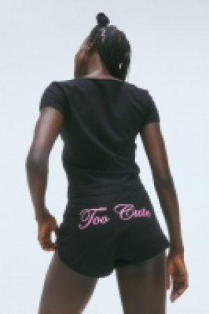 Schlafshirt und Shorts CHF 18.95