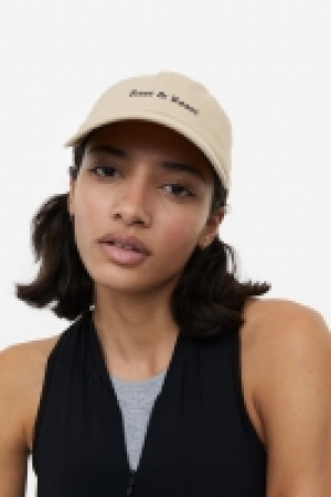 HM  Sportcap mit Stickerei