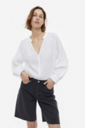Bermudashorts mit tiefem Bund CHF 28.95