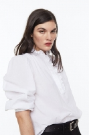 Bluse mit Volant CHF 8.95