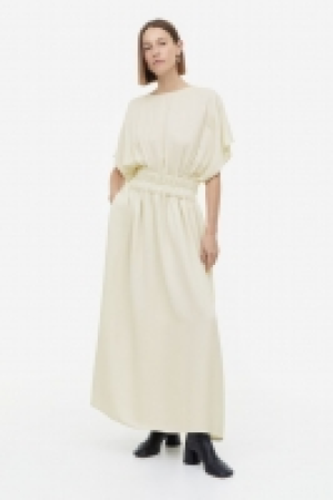 Kleid aus Seidenmix mit gesmokter Taille CHF 95.95