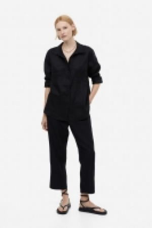 Schmal zulaufende Hose aus Leinenmix CHF 12.95