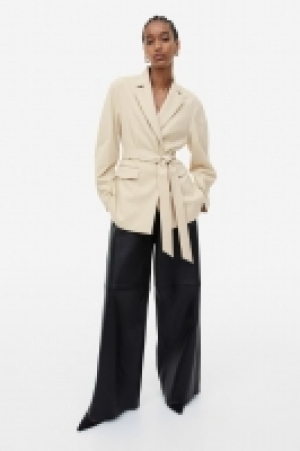 Blazer mit Bindegürtel CHF 27.95