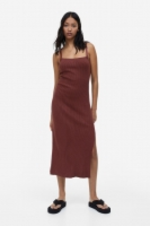 Rückenfreies Kleid aus Rippstrick CHF 12.95