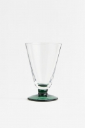 Glas mit Fuss