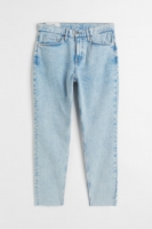 Slim Tapered Cropped Jeans CHF 30.95
