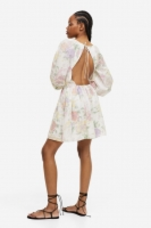 Rückenfreies Kleid mit Ballonärmeln CHF 12.95