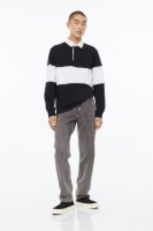 Straight Relaxed Jeans CHF 24.95