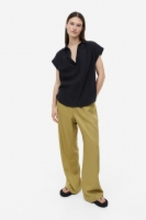 Baumwollbluse mit V-Ausschnitt CHF 14.95