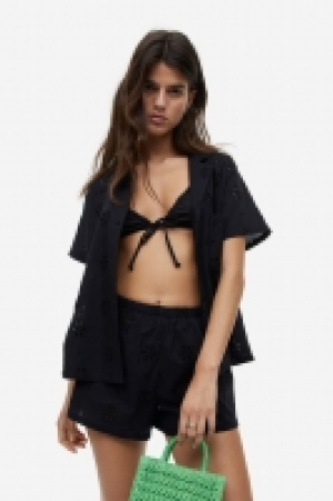 HM  Strandshorts mit Broderie Anglaise