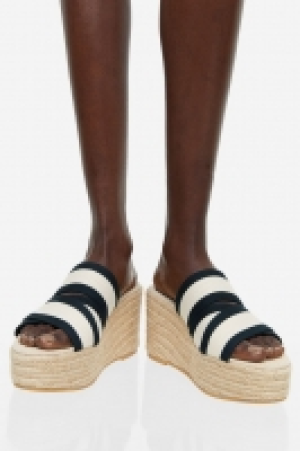 Espadrilles mit Keilabsatz CHF 33.95