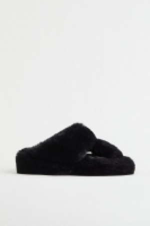Flipflops aus Fellimitat