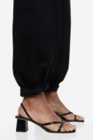 Sandaletten mit Absatz CHF 23.95