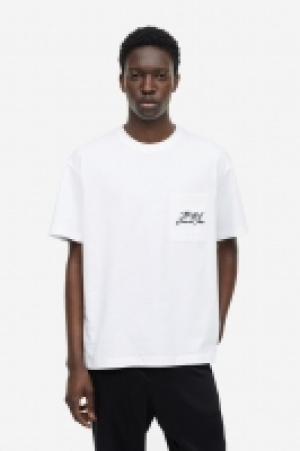 T-Shirt mit Stickdetail Relaxed Fit CHF 18.95