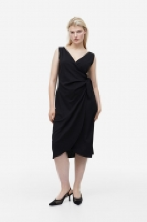 HM  Wickelkleid mit V-Ausschnitt