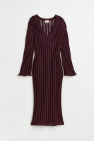 Geripptes Strickkleid CHF 58.95