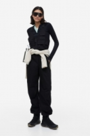 Wasserabweisende Outdoor-Latzhose CHF 70.95