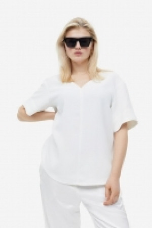 Shirt mit V-Ausschnitt CHF 13.95