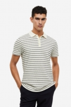 Poloshirt aus Strukturjersey in Regular Fit