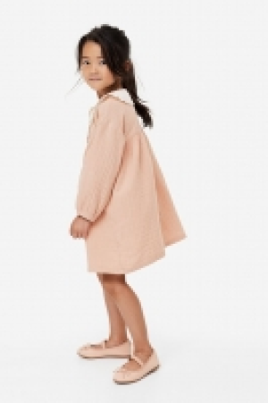 Doppelgewebtes Kleid mit Kragen