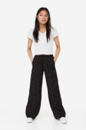 HM  Loose Fit trousers