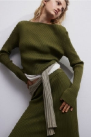 Jupe in Rippstrick CHF 23.95