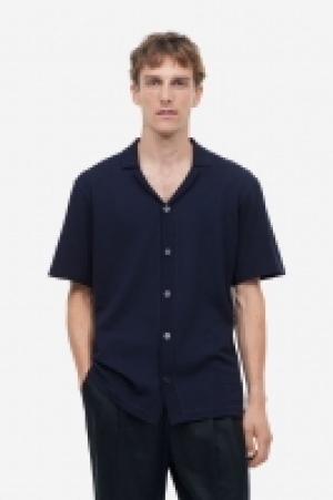 HM  Pikeeshirt in Regular Fit
