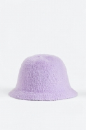 HM  Bucket Hat aus flauschigem Strick