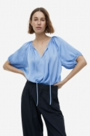 HM  Oversized Bluse zum Binden