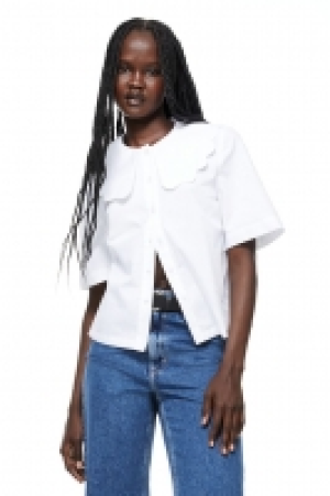 Popelinebluse mit grossem Kragen CHF 14.95