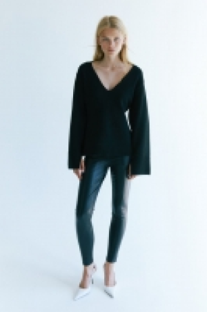 Beschichtete Leggings mit Bügelfalten CHF 26.95