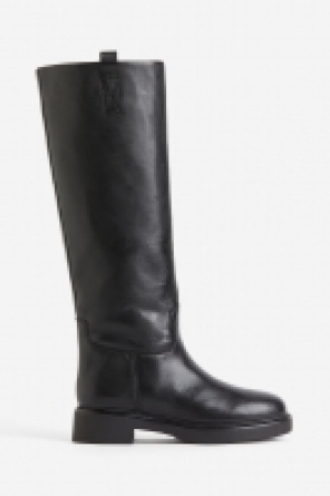 Kniehohe Stiefel aus Leder CHF 174.00