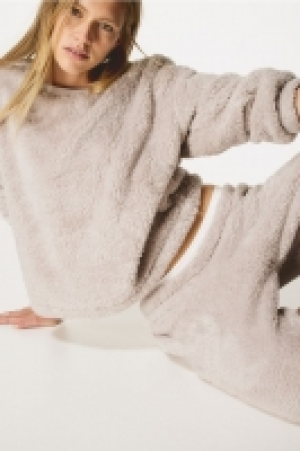 Schlafanzug aus Teddyfleece