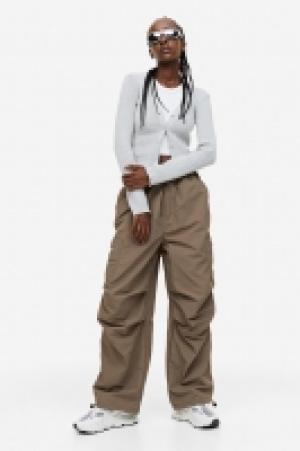 Fallschirmhose CHF 14.95