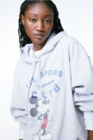 Oversized Hoodie mit Motivprint CHF 39.95