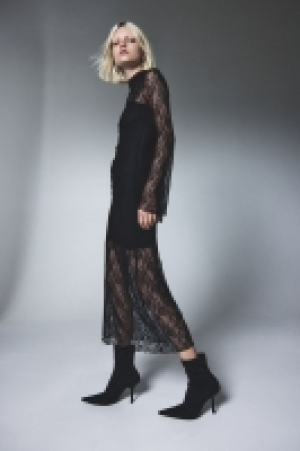 HM  Spitzenkleid mit Overlock-Details