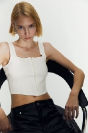 Top mit eckigem Ausschnitt CHF 8.95