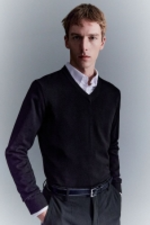 V-Pullover in Slim Fit CHF 24.95