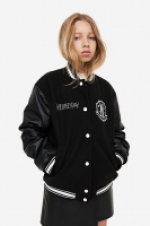 Baseballjacke mit Applikationen CHF 14.95