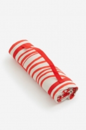 Gemusterte Picknickdecke CHF 22.95
