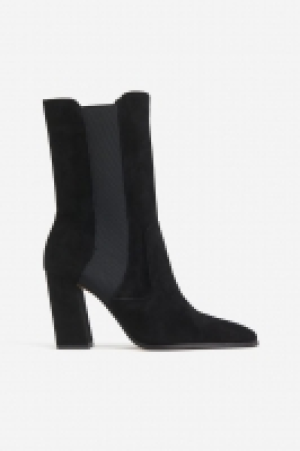Wadenhohe Stiefel aus Veloursleder CHF 84.95